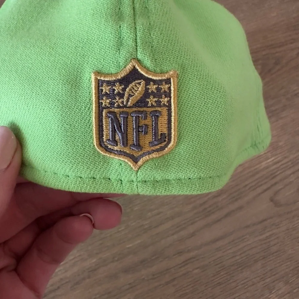 Seattle Seahawks NFL Football 39Thirty Hat Cap New Era-Small/Med-Gold Collection